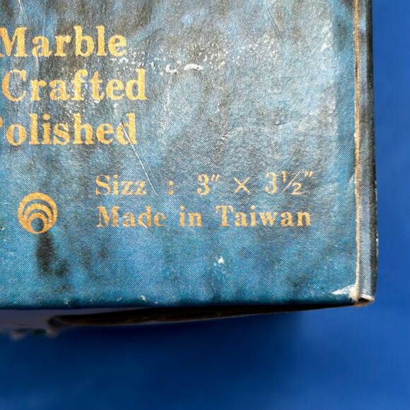 Apple Paperweight Solid Marble 3" x 3.5"  37211 Teacher - Picture 9 of 10